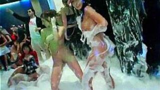 Good looking sex hardcore on the dance party porn video